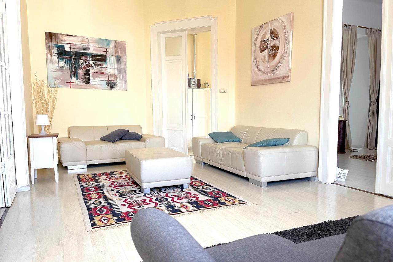 Elegant 125M2 Apartment In Center Of Budapeste Exterior foto