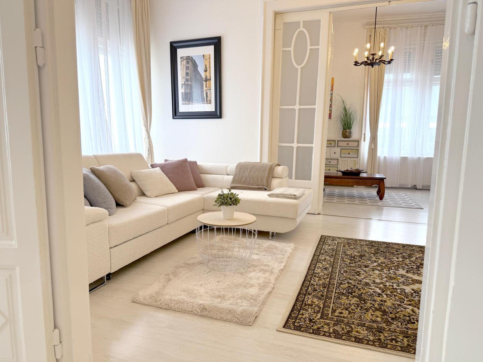 Elegant 125M2 Apartment In Center Of Budapeste Exterior foto