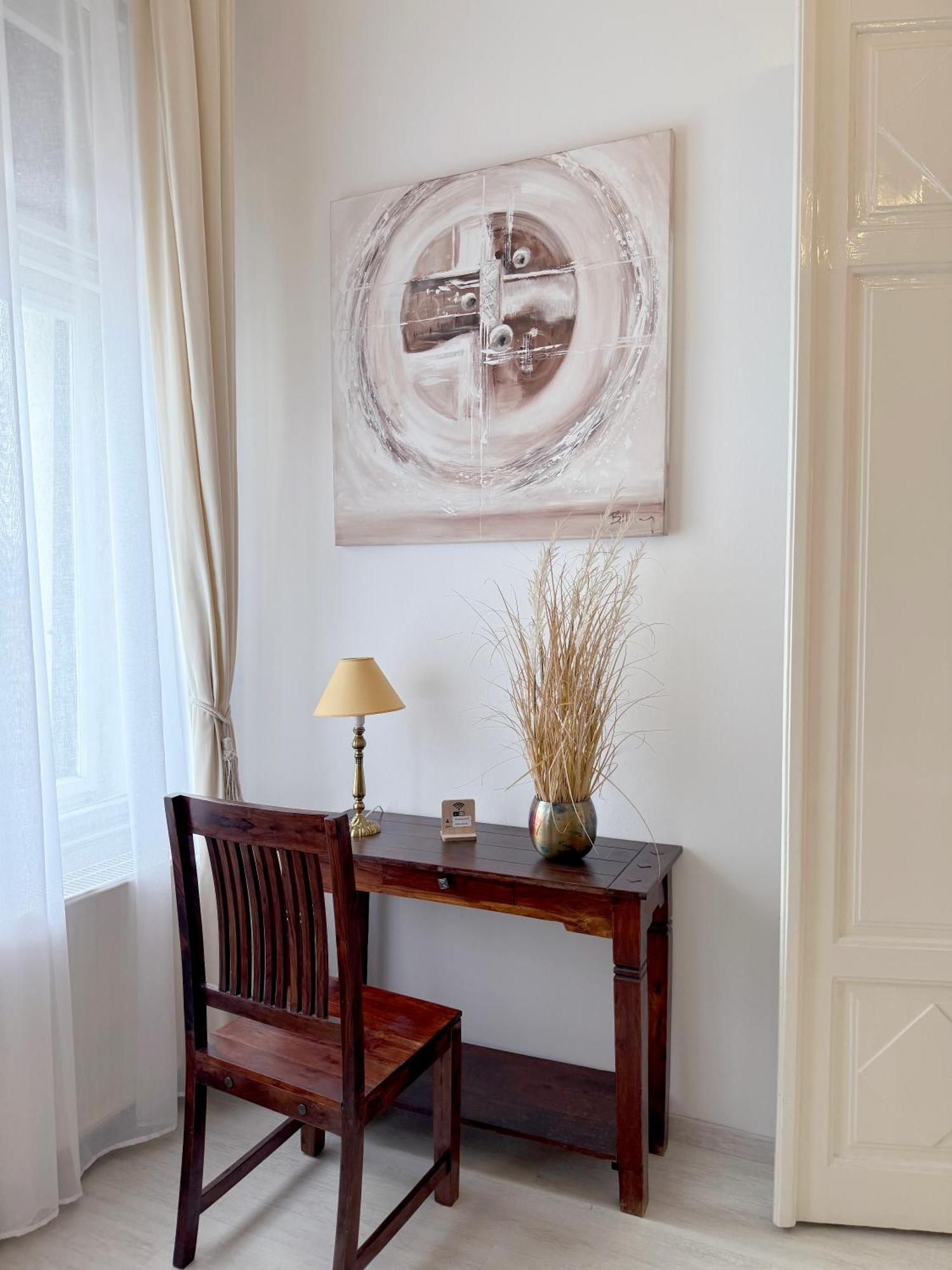Elegant 125M2 Apartment In Center Of Budapeste Exterior foto