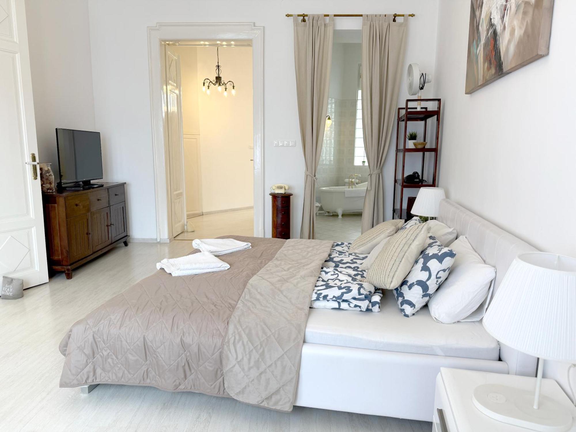 Elegant 125M2 Apartment In Center Of Budapeste Exterior foto