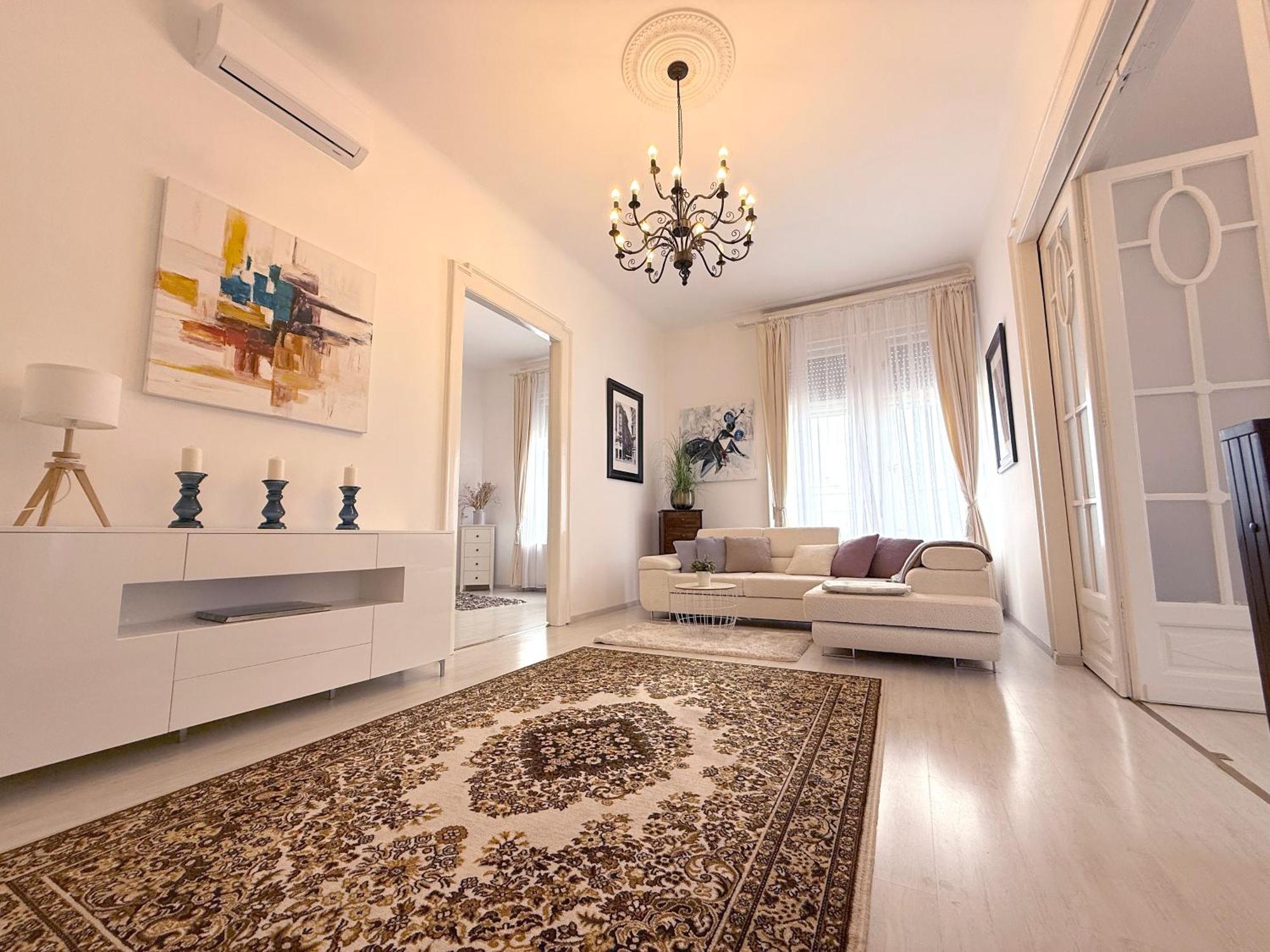 Elegant 125M2 Apartment In Center Of Budapeste Exterior foto