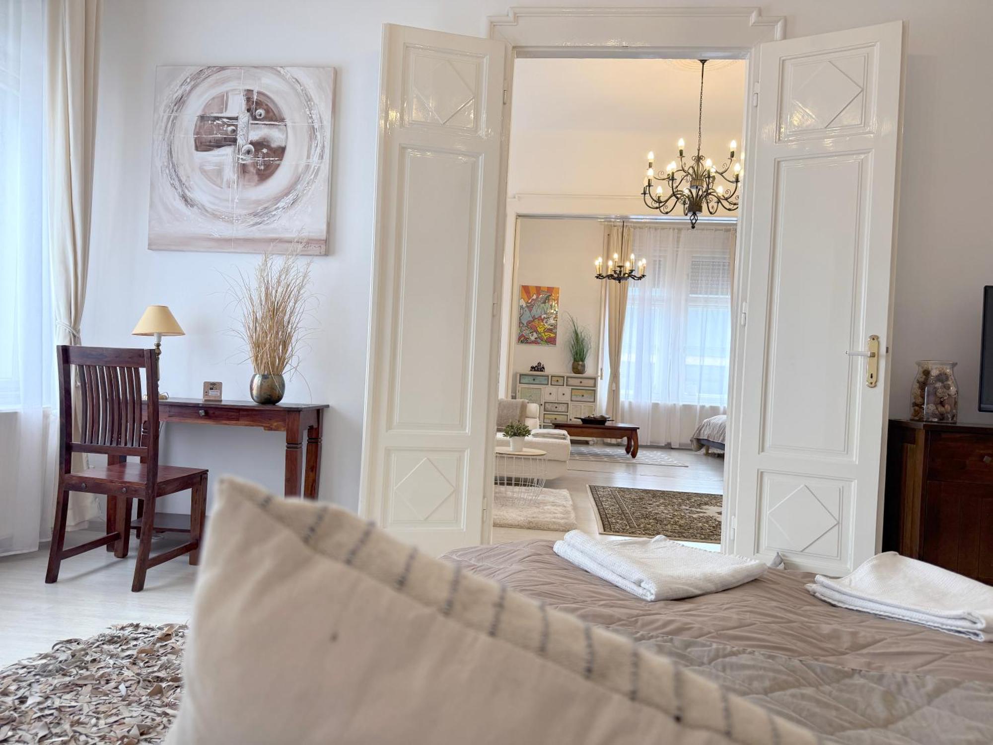 Elegant 125M2 Apartment In Center Of Budapeste Exterior foto