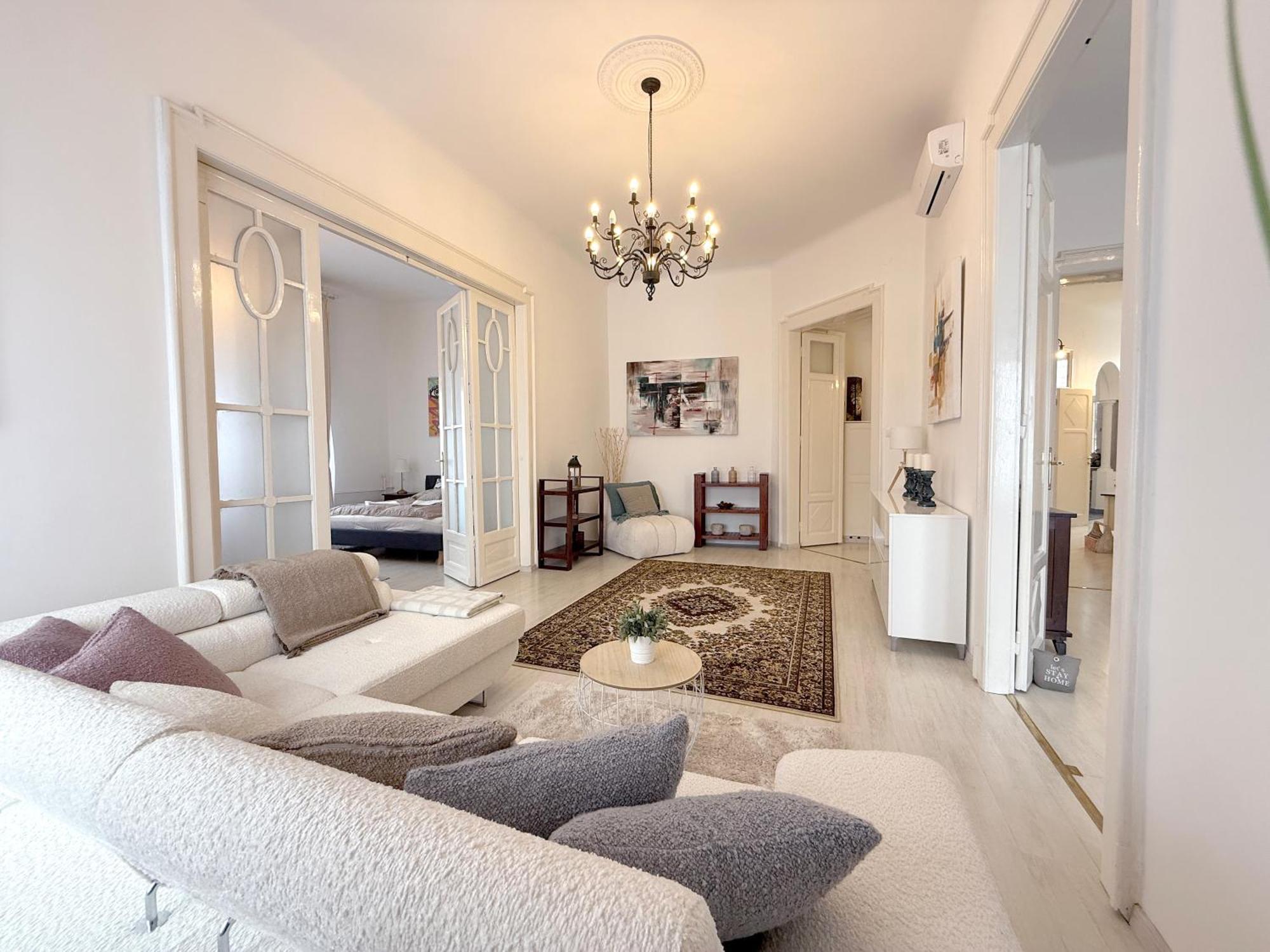 Elegant 125M2 Apartment In Center Of Budapeste Exterior foto